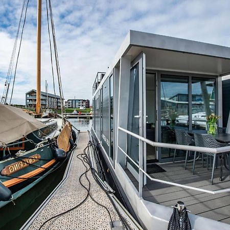 Waterlodge Blue Lagoon On A Jetty For 4 People Kamperland Exteriér fotografie