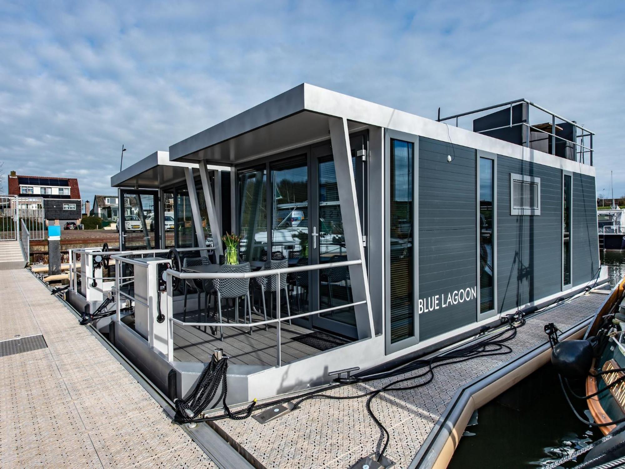 Waterlodge Blue Lagoon On A Jetty For 4 People Kamperland Exteriér fotografie